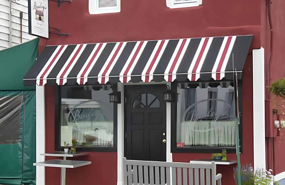 How to Choose the Perfect Commercial Awning