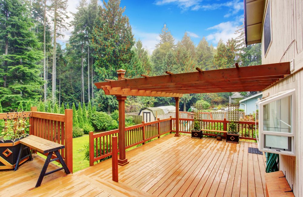 Benefits of Investing in an Outdoor Luxury Pergola