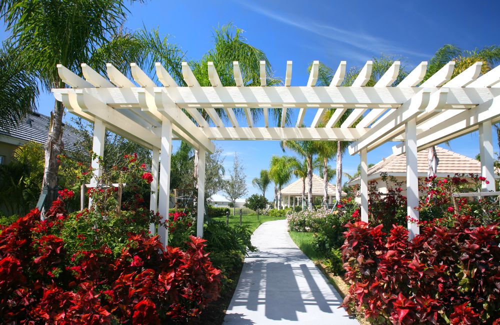 Benefits of Investing in an Outdoor Luxury Pergola