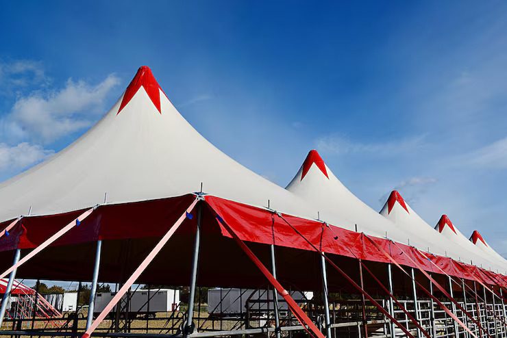 outdoor tent red and white